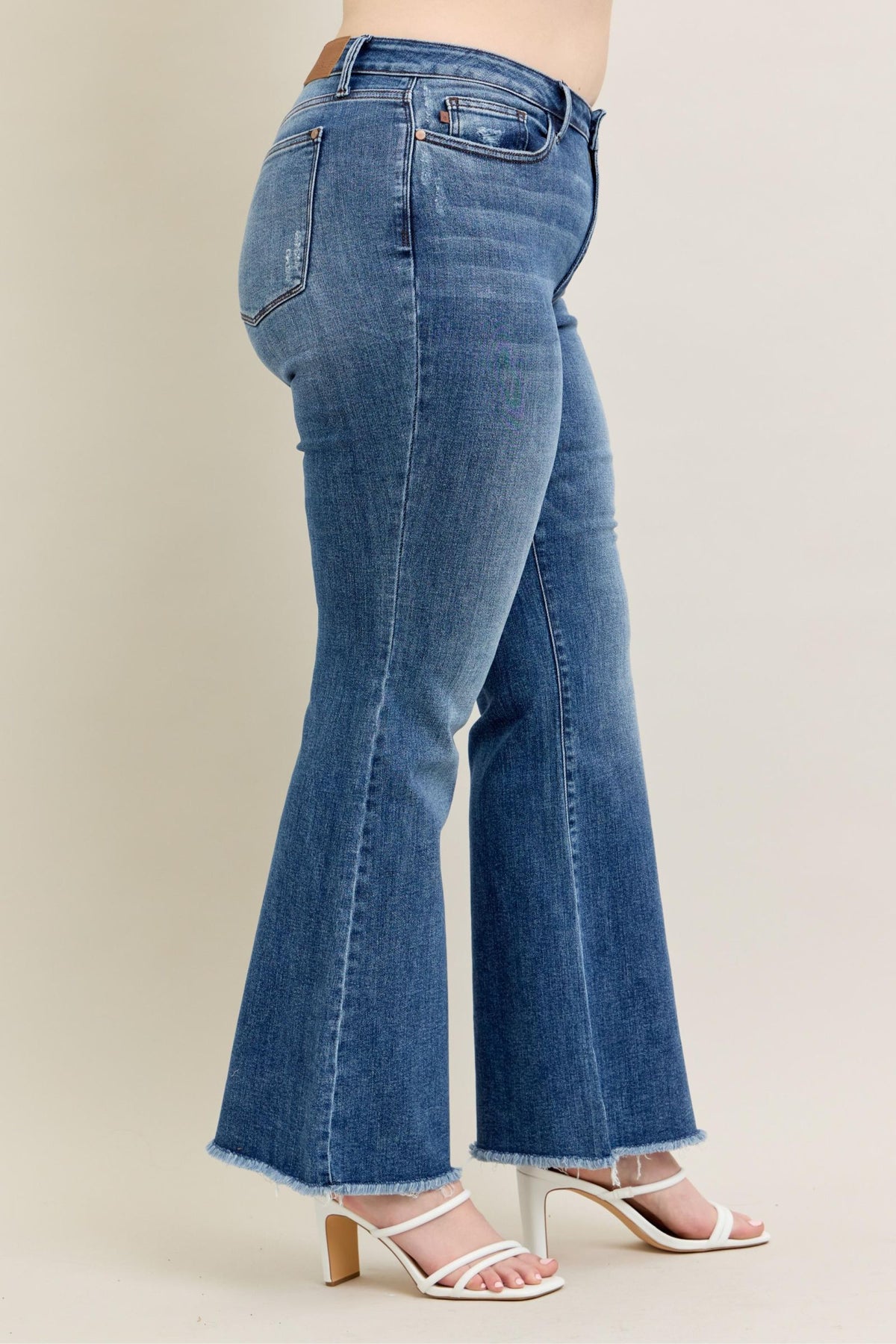 Judy Blue - Mid Rise Vintage Wash Fray Hem Flare Jeans - 82670 - SaltTree
