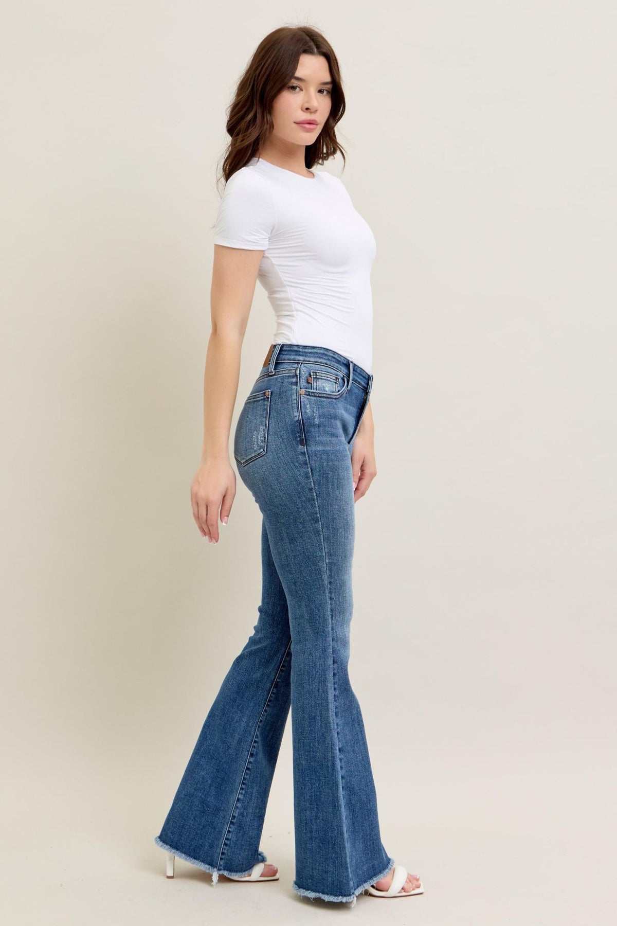 Judy Blue - Mid Rise Vintage Wash Fray Hem Flare Jeans - 82670 - SaltTree