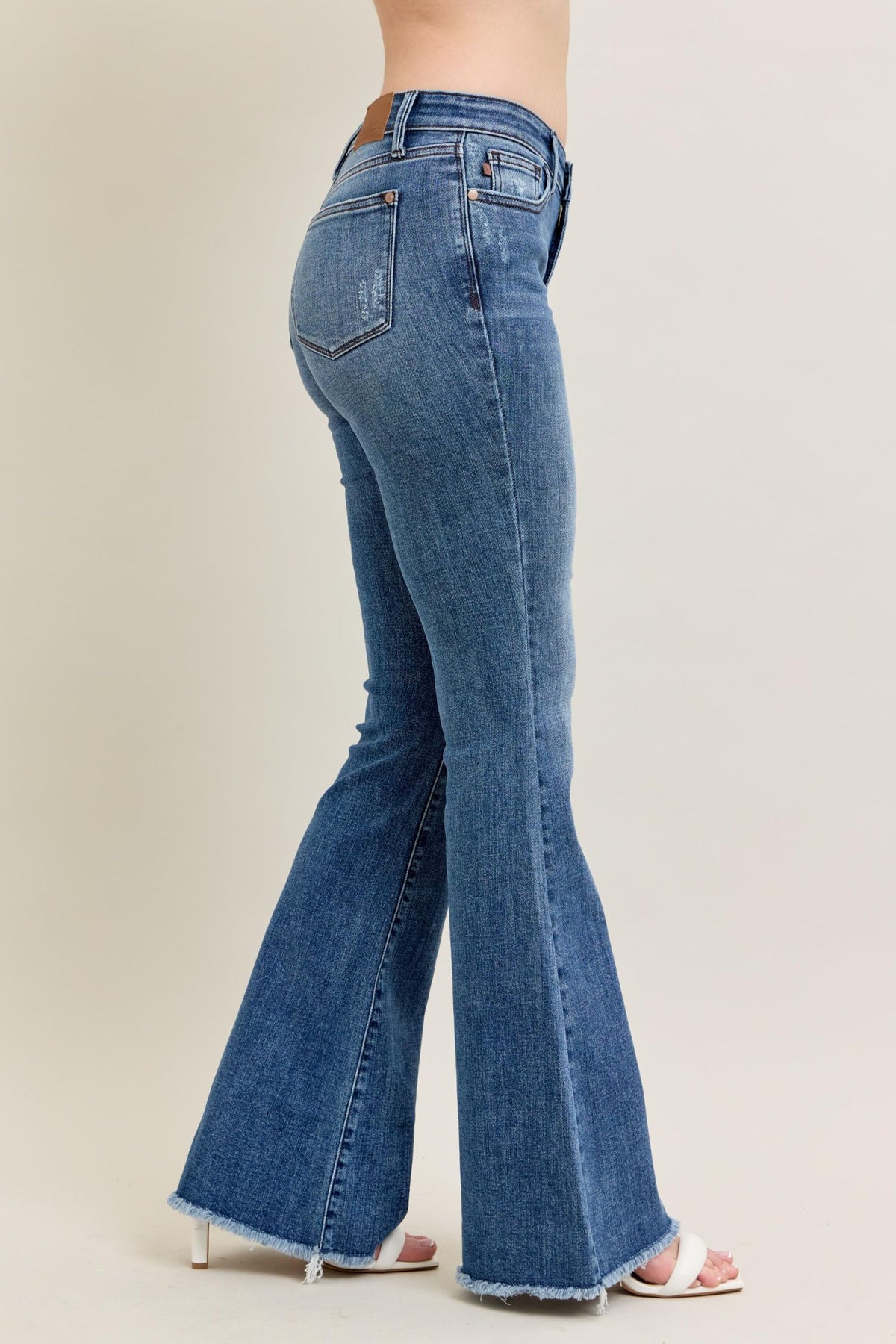 Judy Blue - Mid Rise Vintage Wash Fray Hem Flare Jeans - 82670 - SaltTree