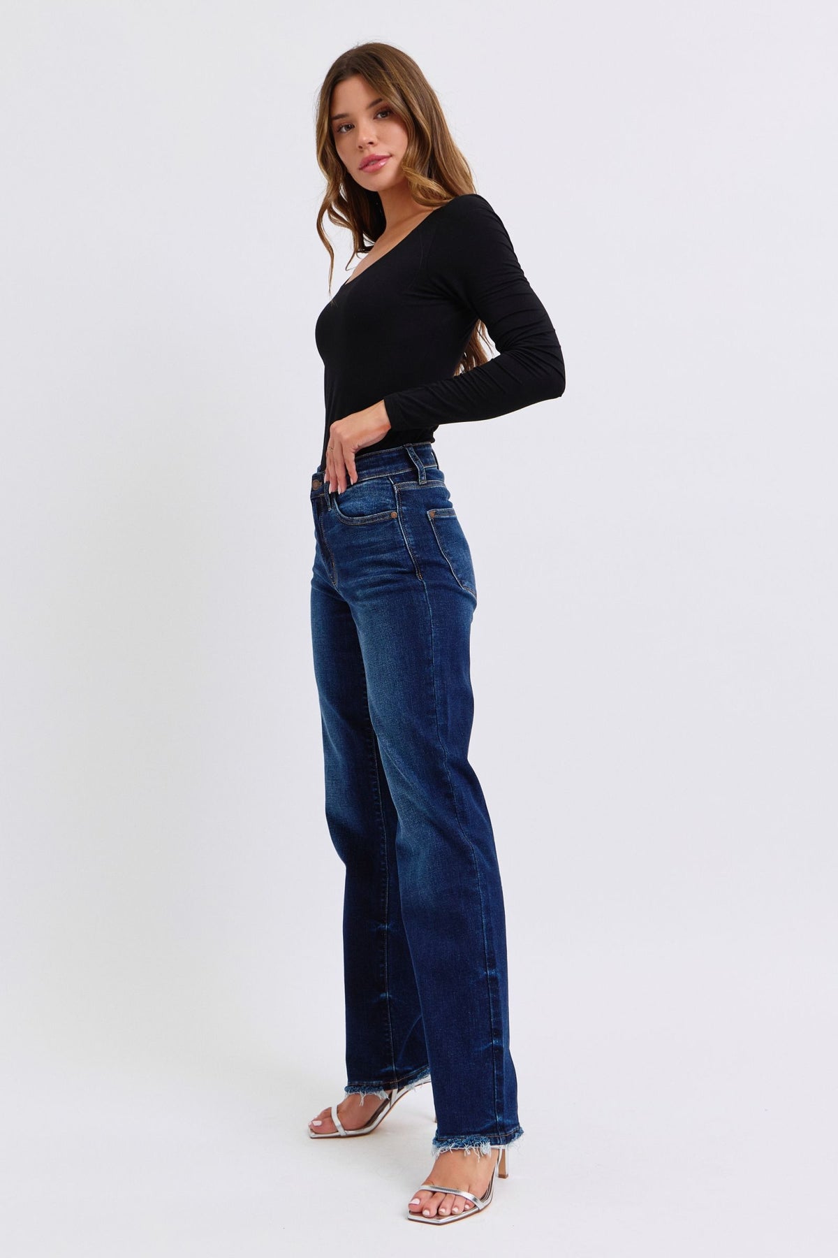 Judy Blue - Selena Mid Rise Straight Leg With Fray Hem Jeans - 82622 - SaltTree