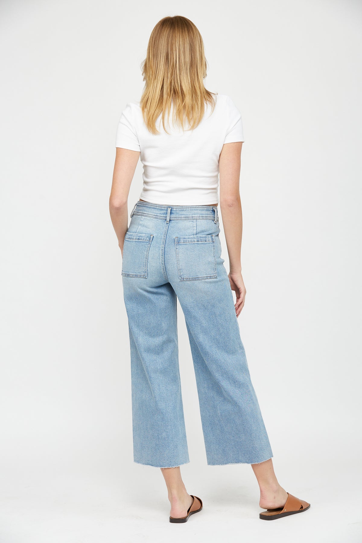Mica Denim - Cropped Wide Leg With Front Pocket Jeans - MBE-W604LIT - SaltTree