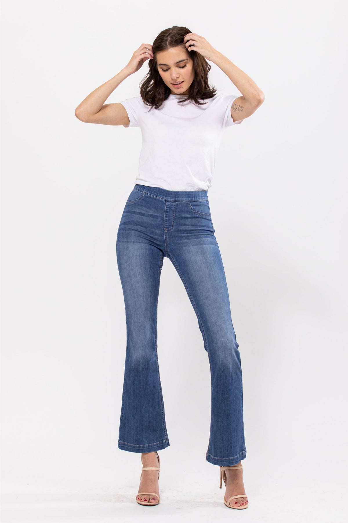 Cello Jeans - Women's Medium Wash Flared Jegging - High Stretch Pull-On Denim (30" Inseam) - AB35324-30