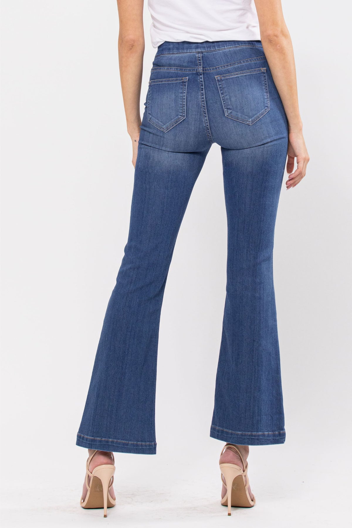 Cello Jeans - Women's Medium Wash Flared Jegging - High Stretch Pull-On Denim (30" Inseam) - AB35324-30