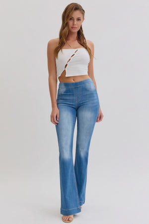 Cello Jeans - Women's Medium Wash Flared Jegging - High Stretch Pull-On Denim (33" Inseam) - AB35324